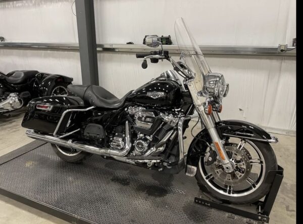 2021 Harley-Davidson® FLHR - Road King®