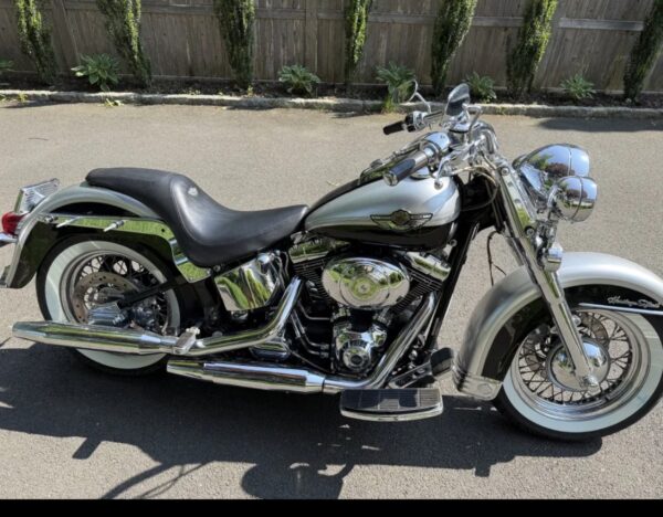 Screenshot 2003 Harley-Davidson Heritage Softail Classic.
